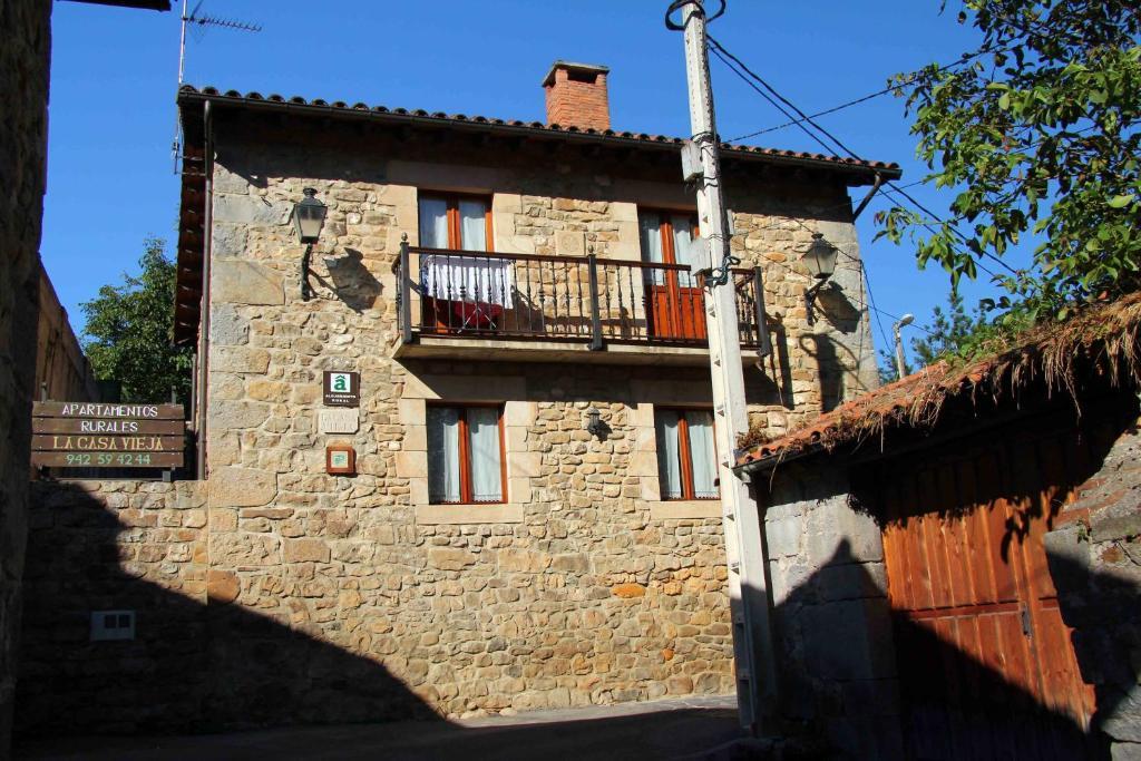 Apartamentos Rurales La Casa Vieja De Alceda Exterior photo