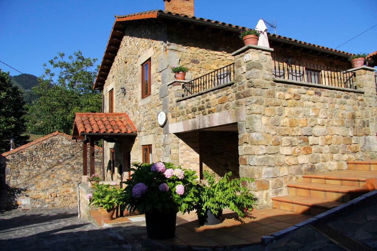 Apartamentos Rurales La Casa Vieja De Alceda Exterior photo